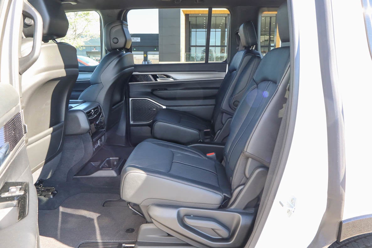 2026 Jeep Grand Wagoneer Limited Altitude 4x4