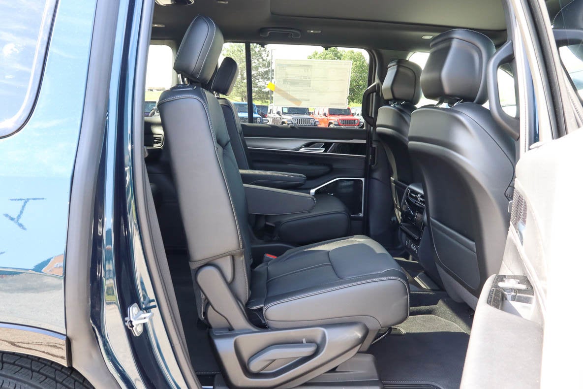 2026 Jeep Grand Wagoneer Limited Reserve 4x4