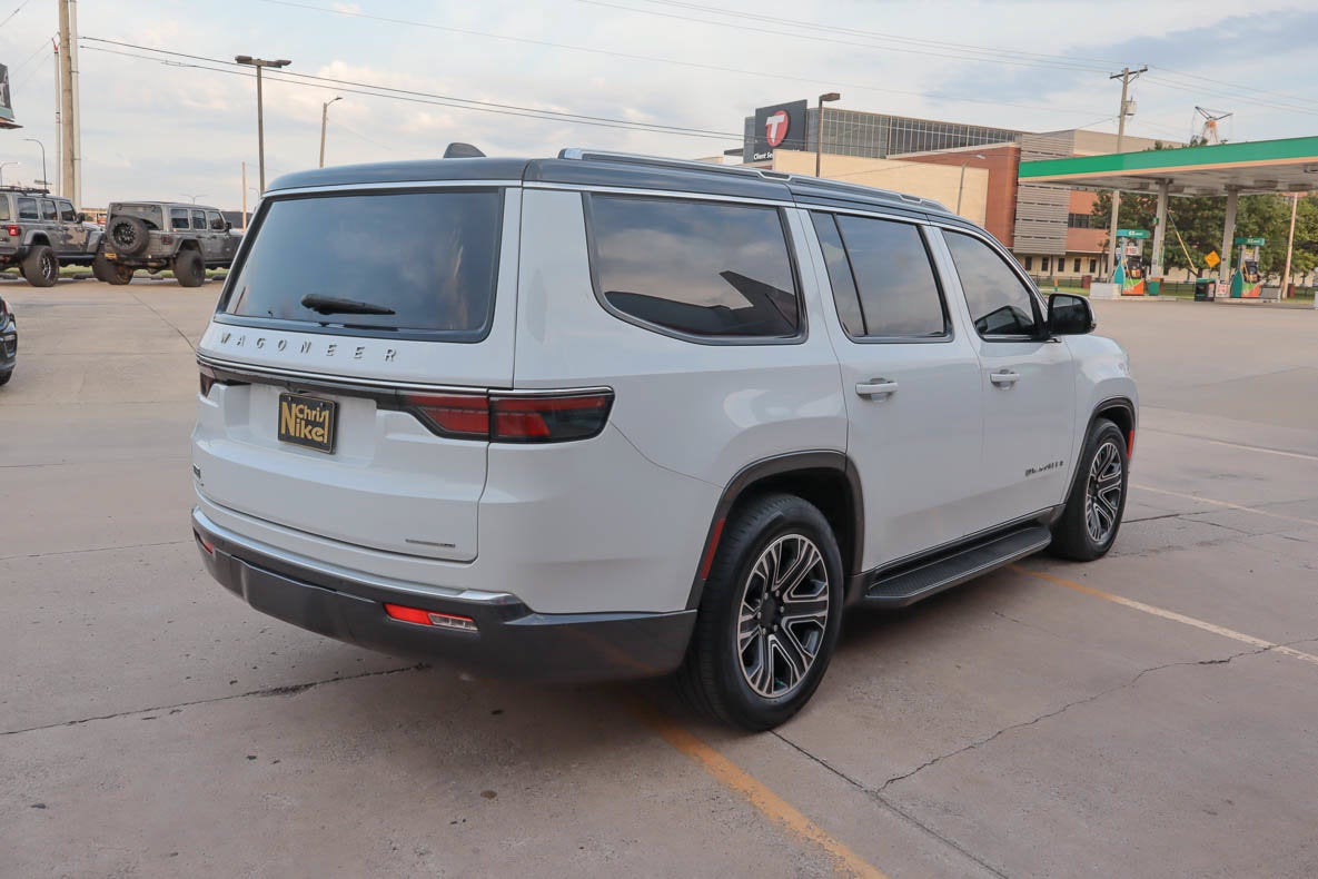 2022 Jeep Wagoneer Series III 4x4