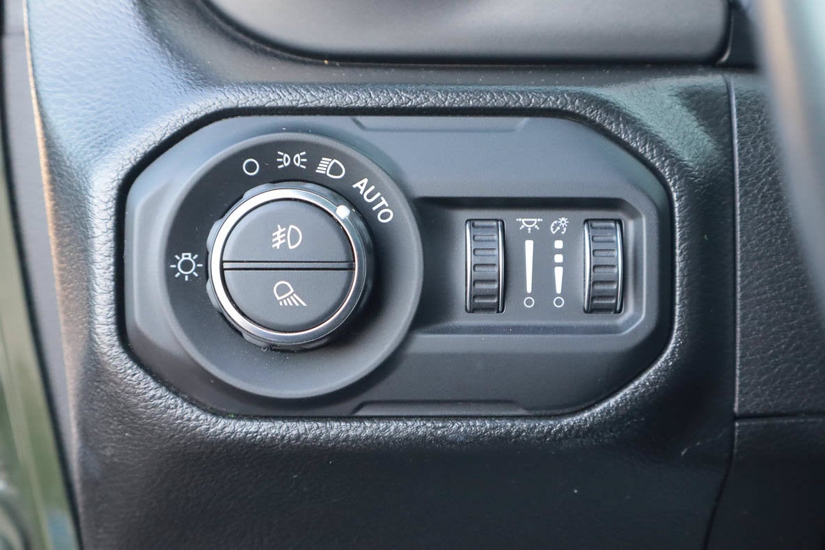 2022 Jeep Gladiator Sport S 4x4