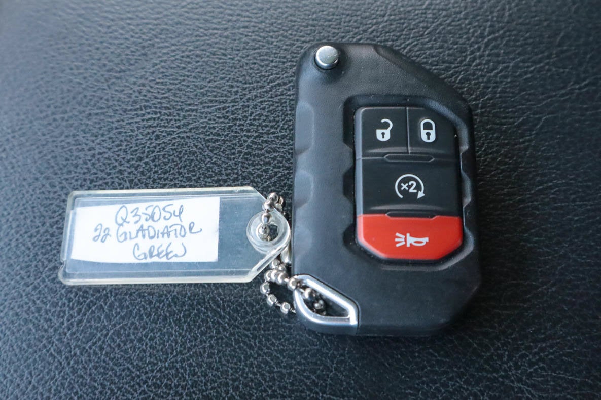2022 Jeep Gladiator Sport S 4x4