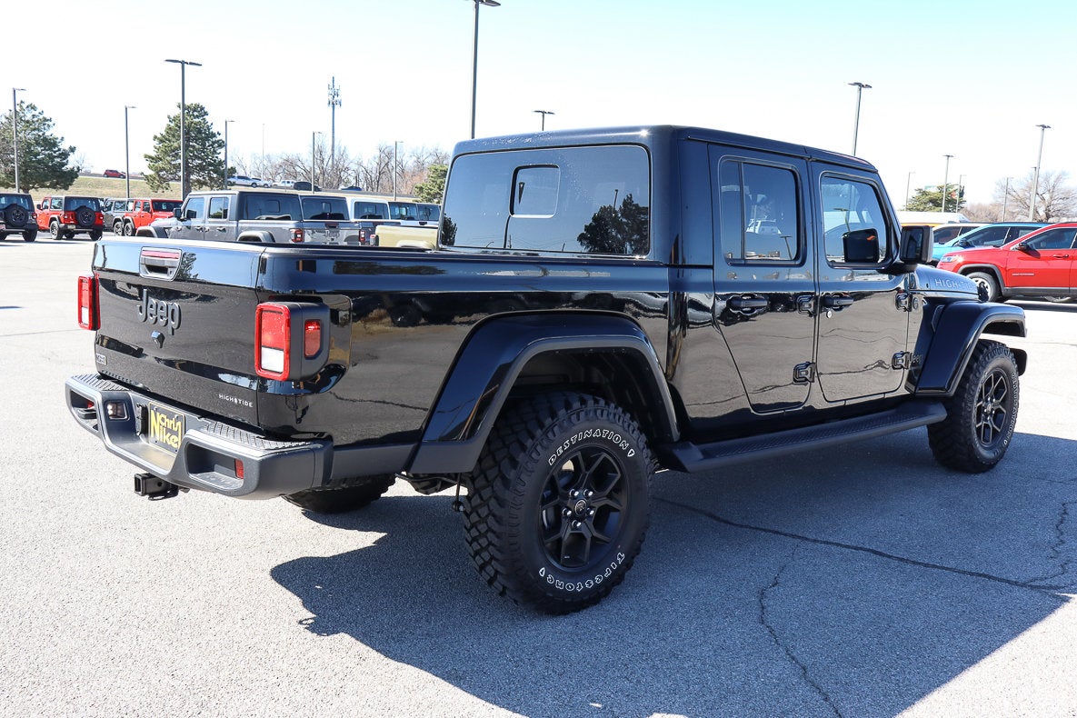 2025 Jeep Gladiator High Tide