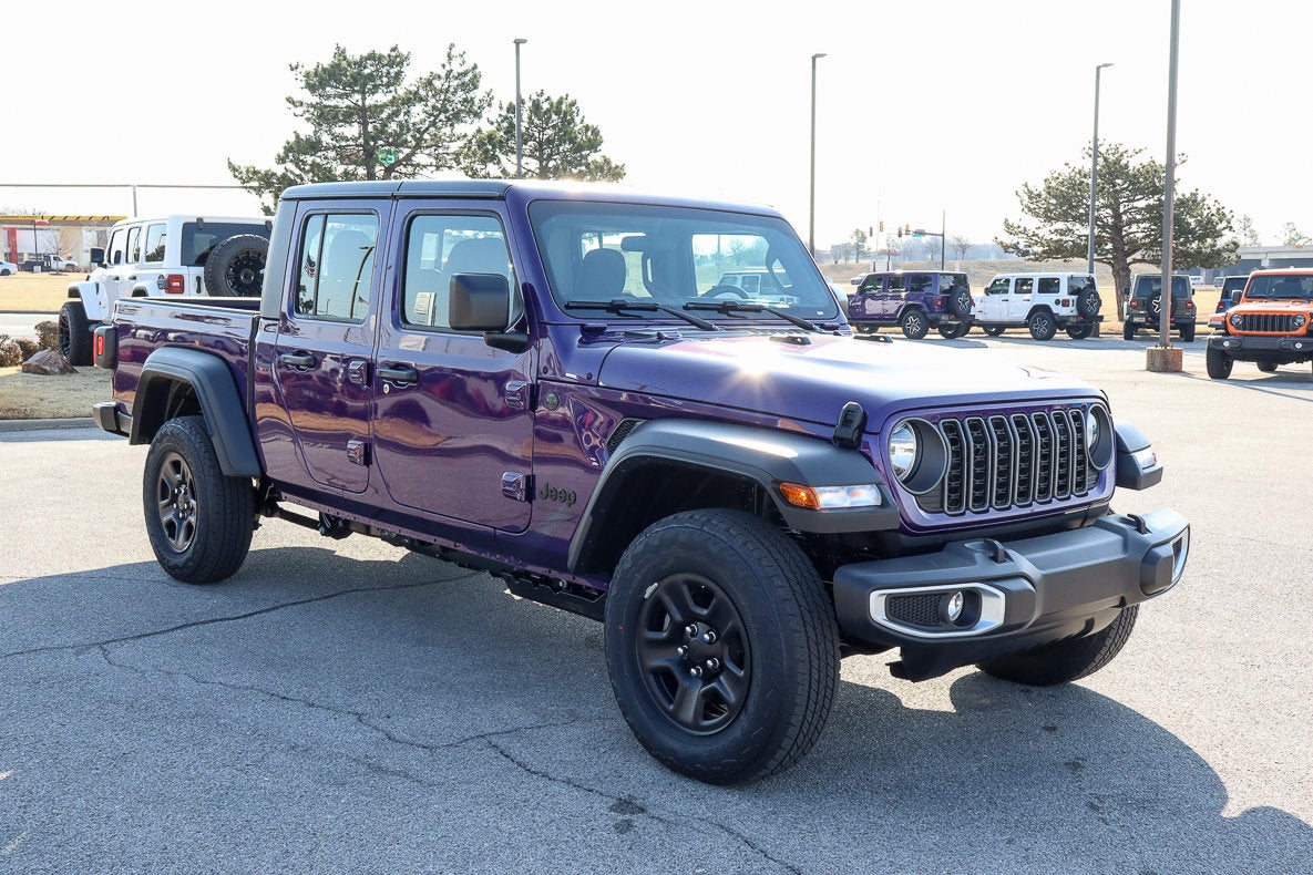 2026 Jeep Gladiator Sport photo 3