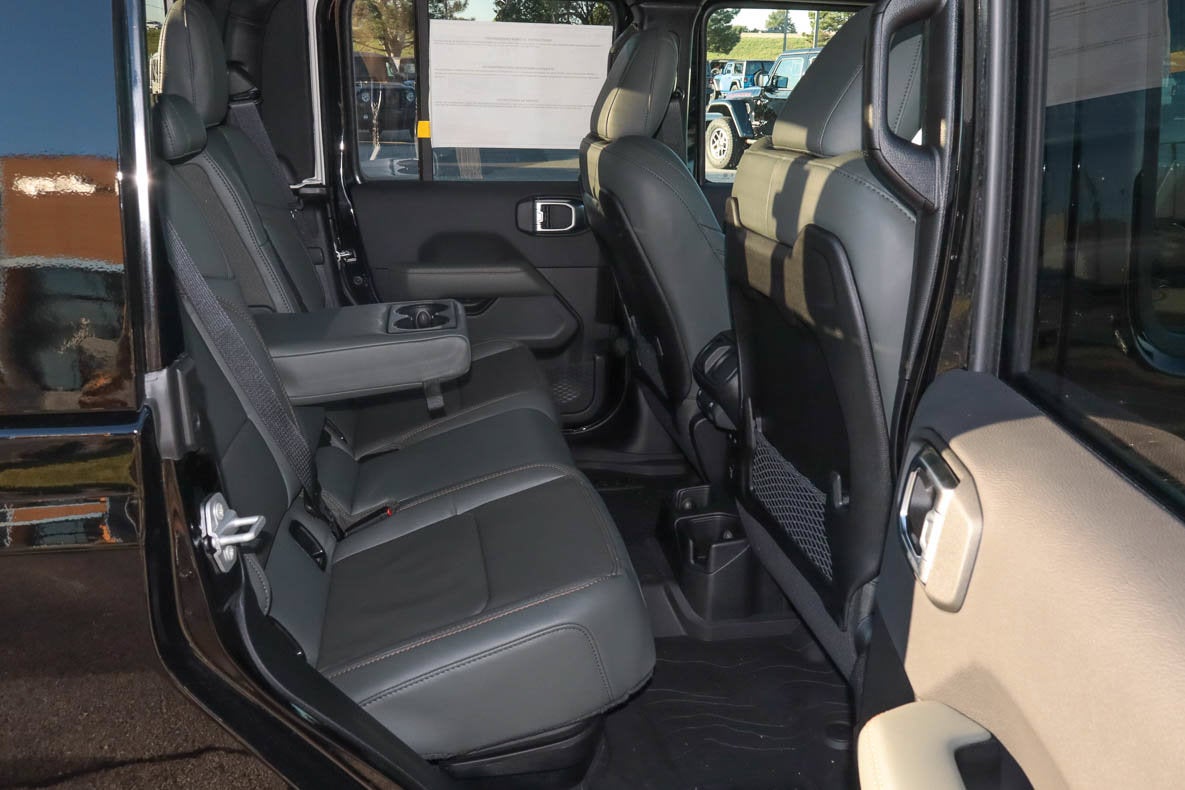 2027 Jeep Gladiator Mojave X 4x4