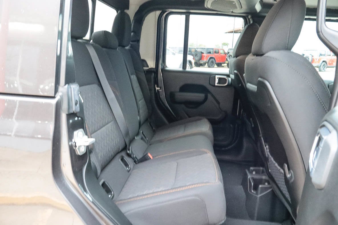 2025 Jeep Gladiator Mojave 4x4