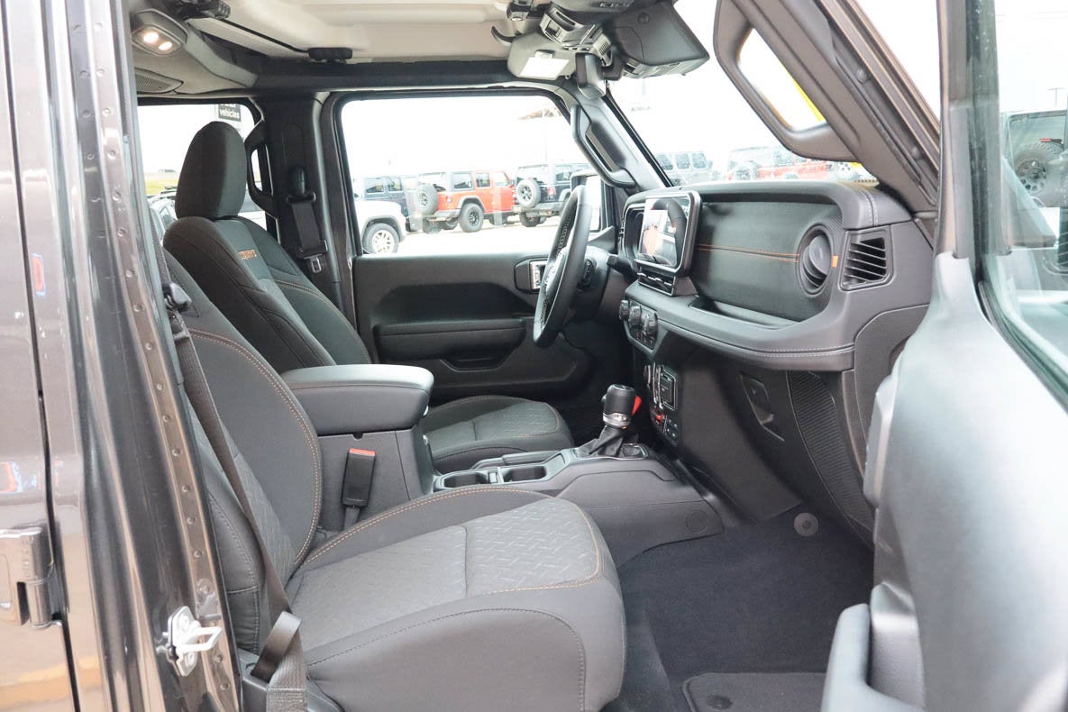 2025 Jeep Gladiator Mojave 4x4