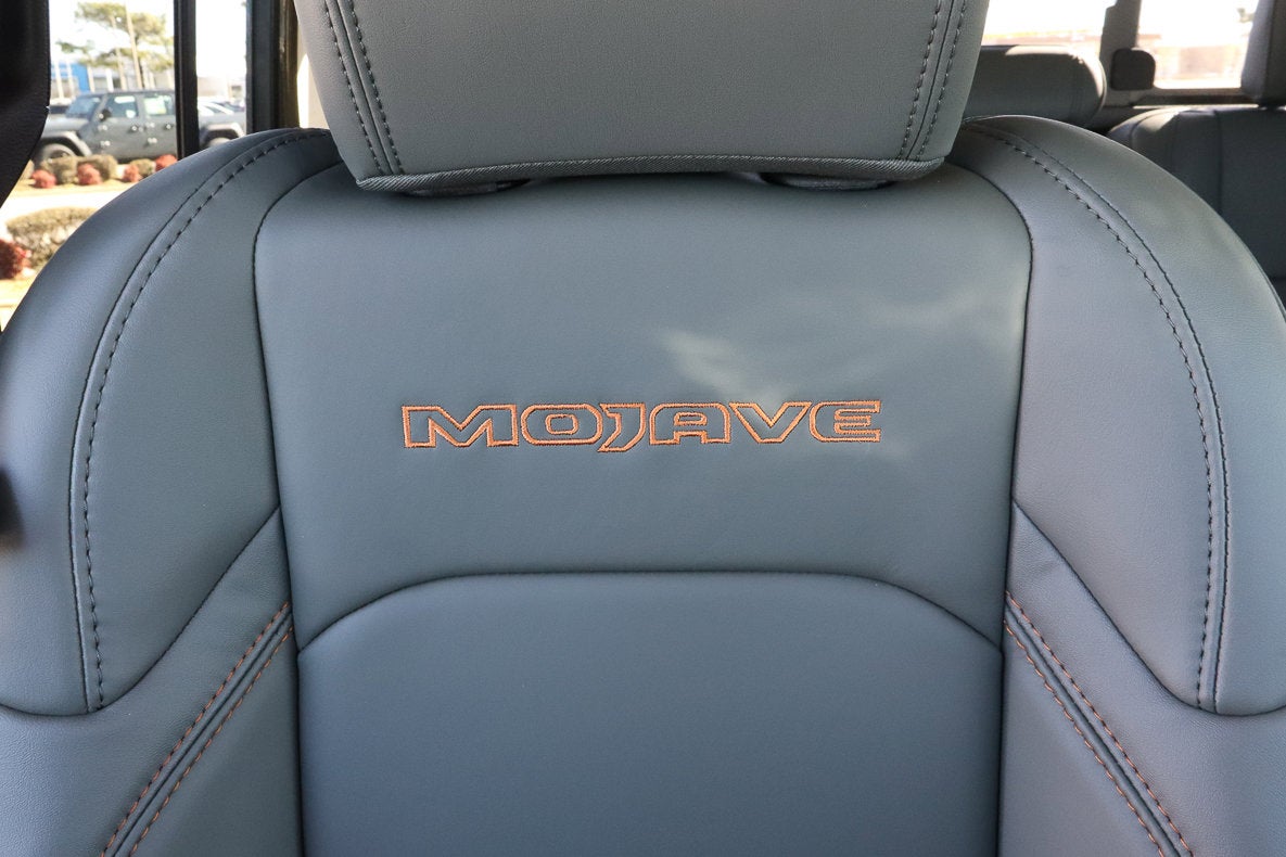 2026 Jeep Gladiator Mojave 4x4