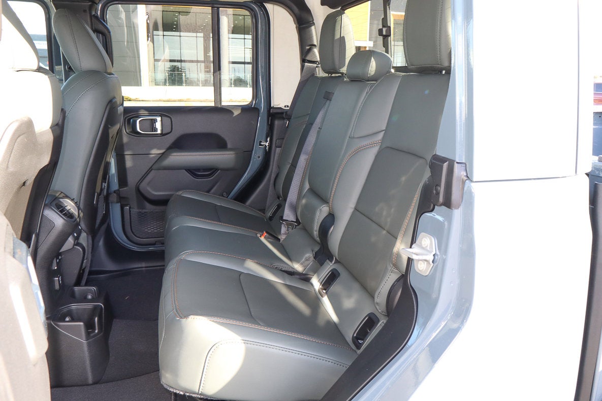 2026 Jeep Gladiator Mojave 4x4