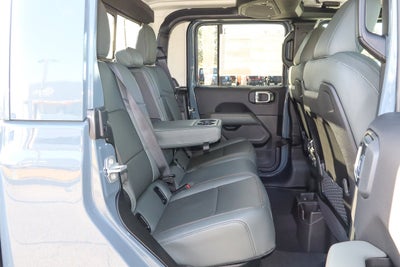 2026 Jeep Gladiator Mojave 4x4