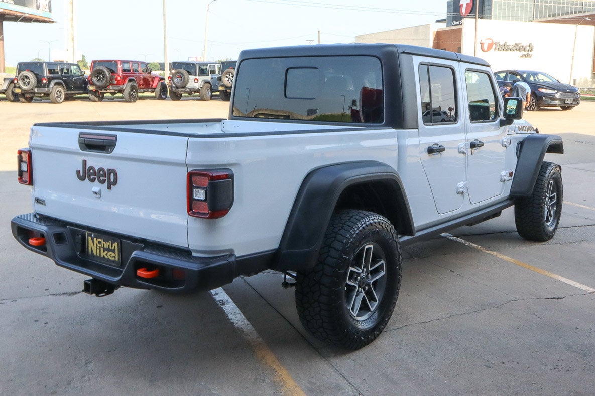 2026 Jeep Gladiator Mojave 4x4