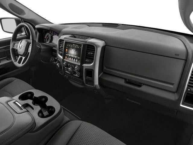 2017 RAM 1500 Big Horn 4x4 Crew Cab 5'7 Box