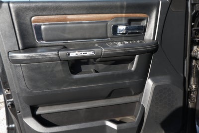 2016 RAM 1500 4WD Crew Cab 140.5 Laramie