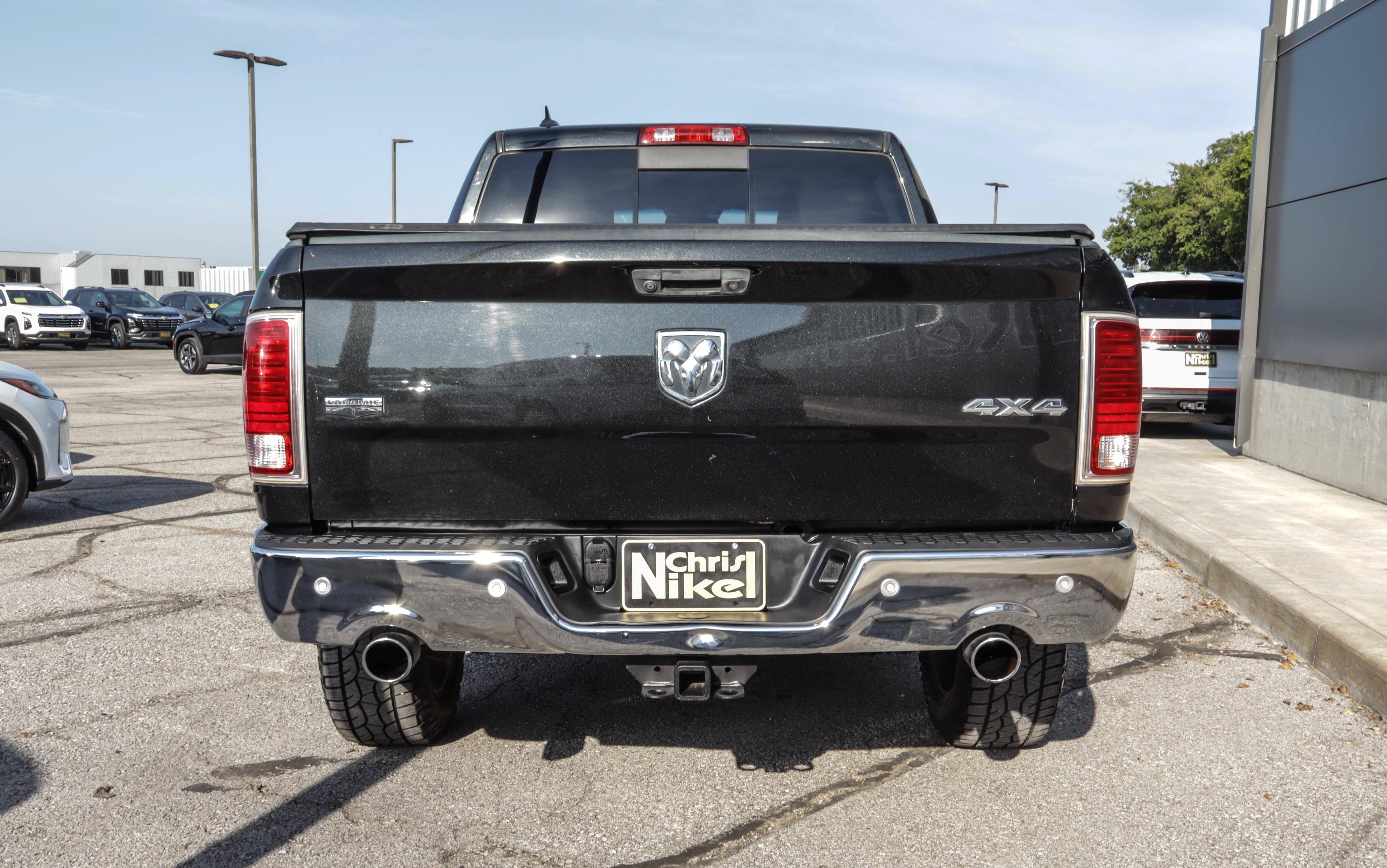 2016 RAM 1500 4WD Crew Cab 140.5 Laramie