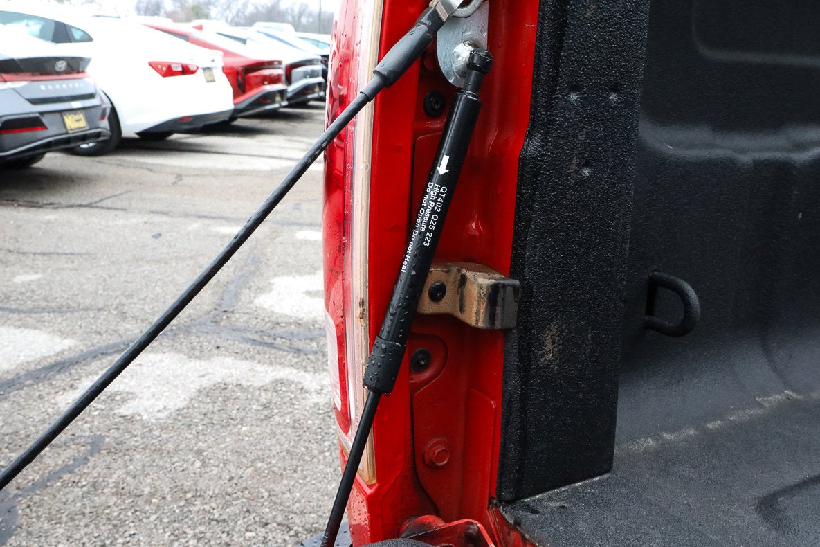 2015 RAM 1500 4WD Crew Cab 140.5 Laramie