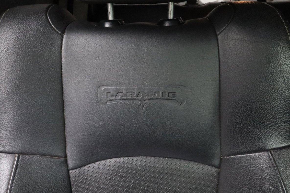 2015 RAM 1500 4WD Crew Cab 140.5 Laramie