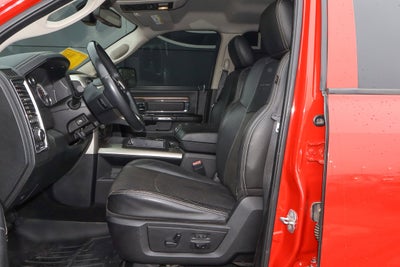 2015 RAM 1500 4WD Crew Cab 140.5 Laramie