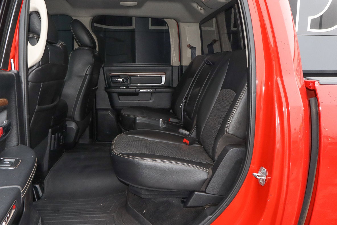 2015 RAM 1500 4WD Crew Cab 140.5 Laramie