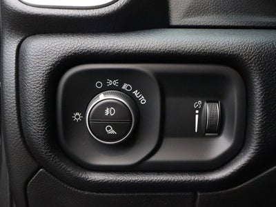 2020 RAM 1500 Big Horn 4x2 Crew Cab 5'7 Box