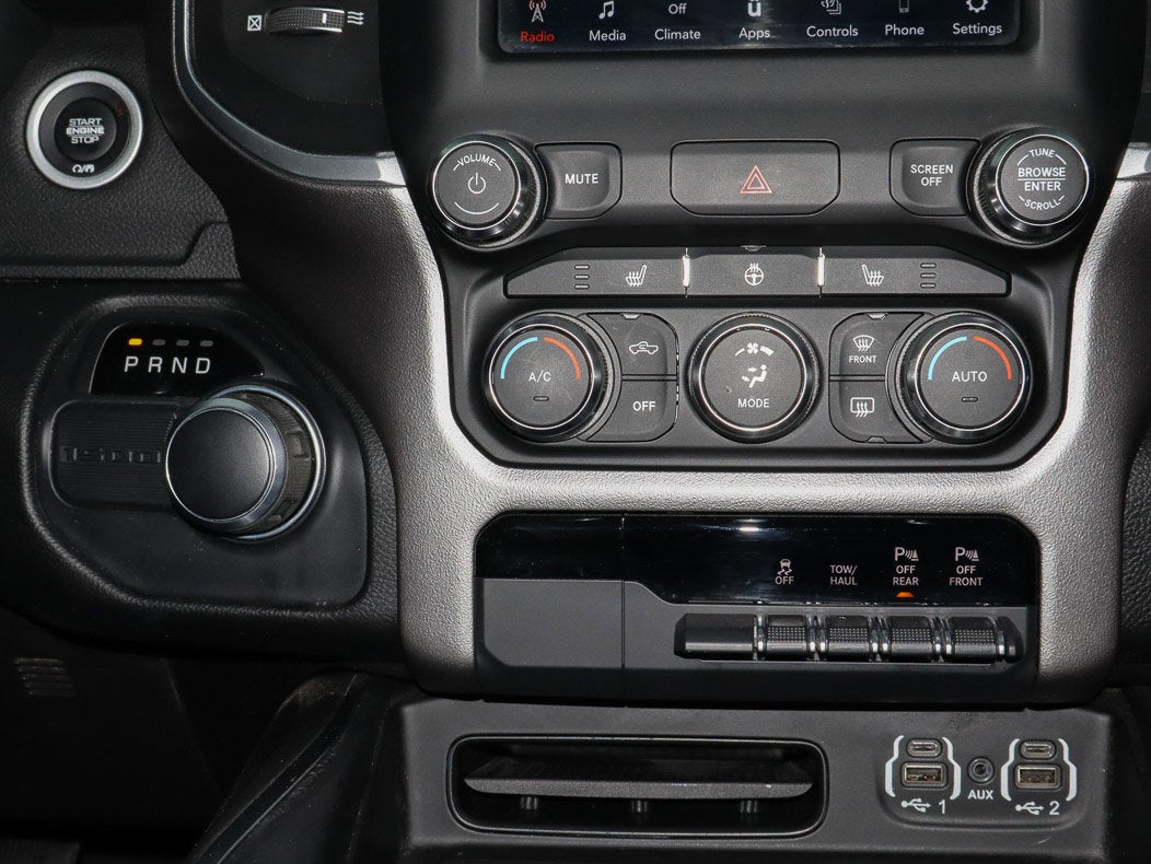 2020 RAM 1500 Big Horn 4x2 Crew Cab 5'7 Box