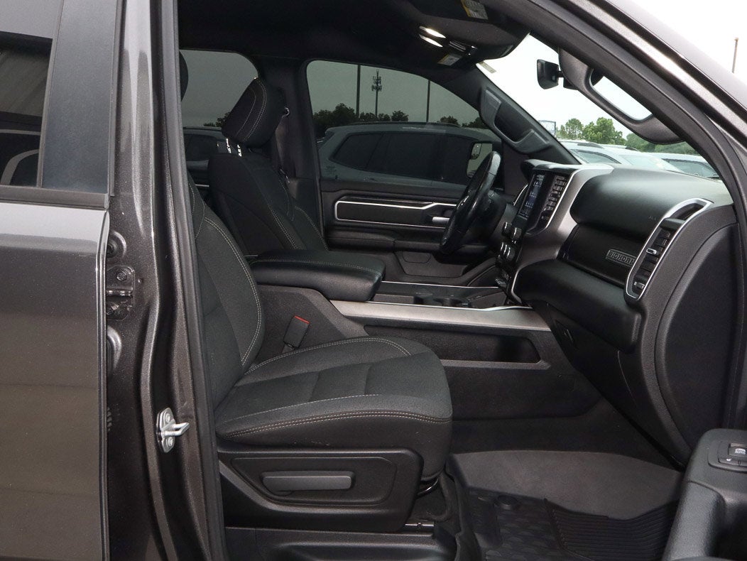 2020 RAM 1500 Big Horn 4x2 Crew Cab 5'7 Box