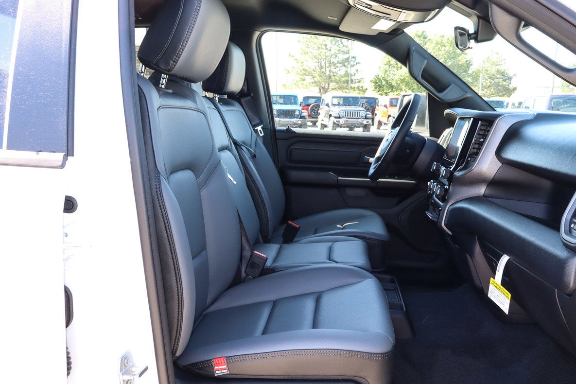 2026 RAM 1500 Tradesman 4x4 Quad Cab 6'4 Box