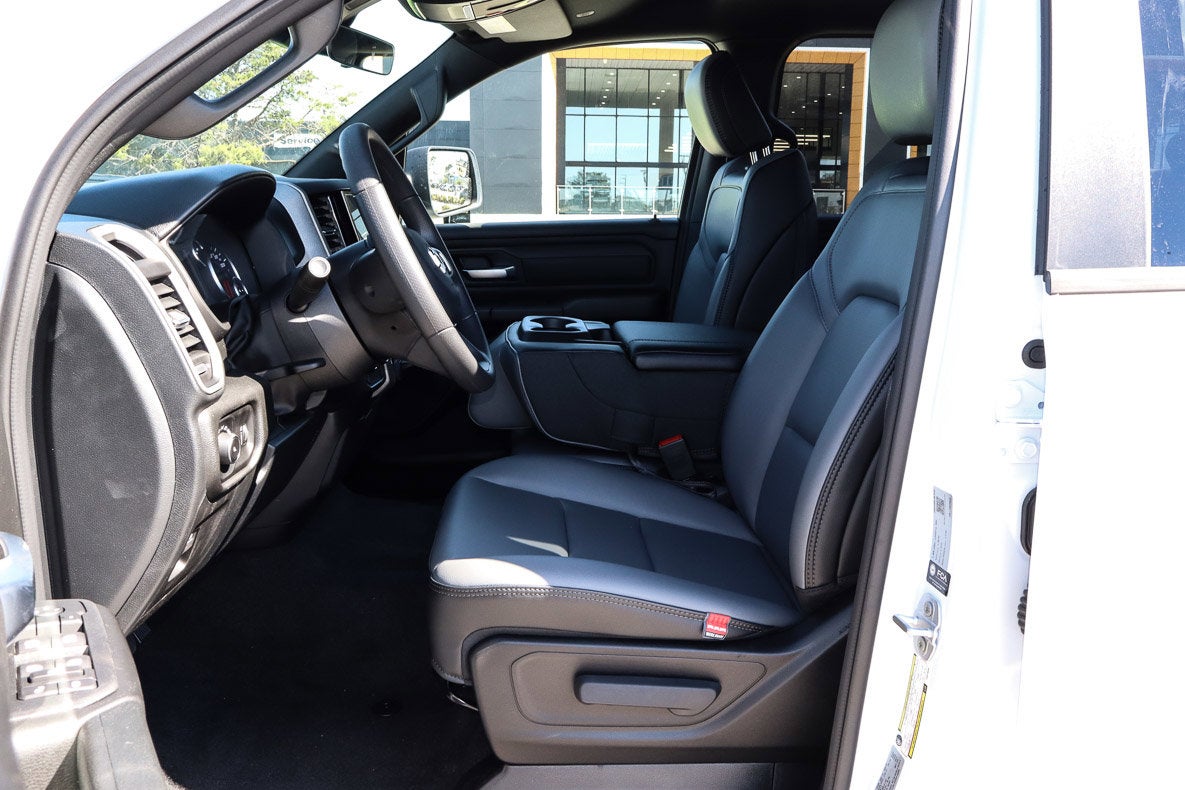 2026 RAM 1500 Tradesman 4x4 Quad Cab 6'4 Box