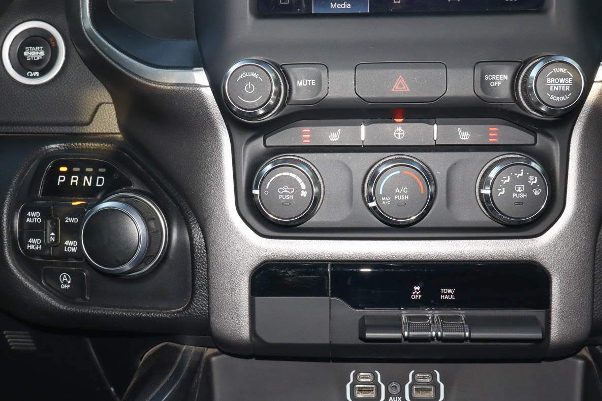 2023 RAM 1500 Big Horn 4x4 Crew Cab 5'7 Box