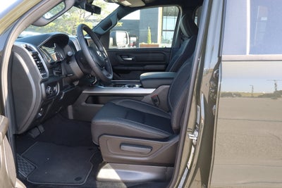 2026 RAM 1500 Express 4x4 Crew Cab 5'7 Box
