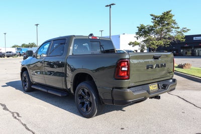 2026 RAM 1500 Express 4x4 Crew Cab 5'7 Box
