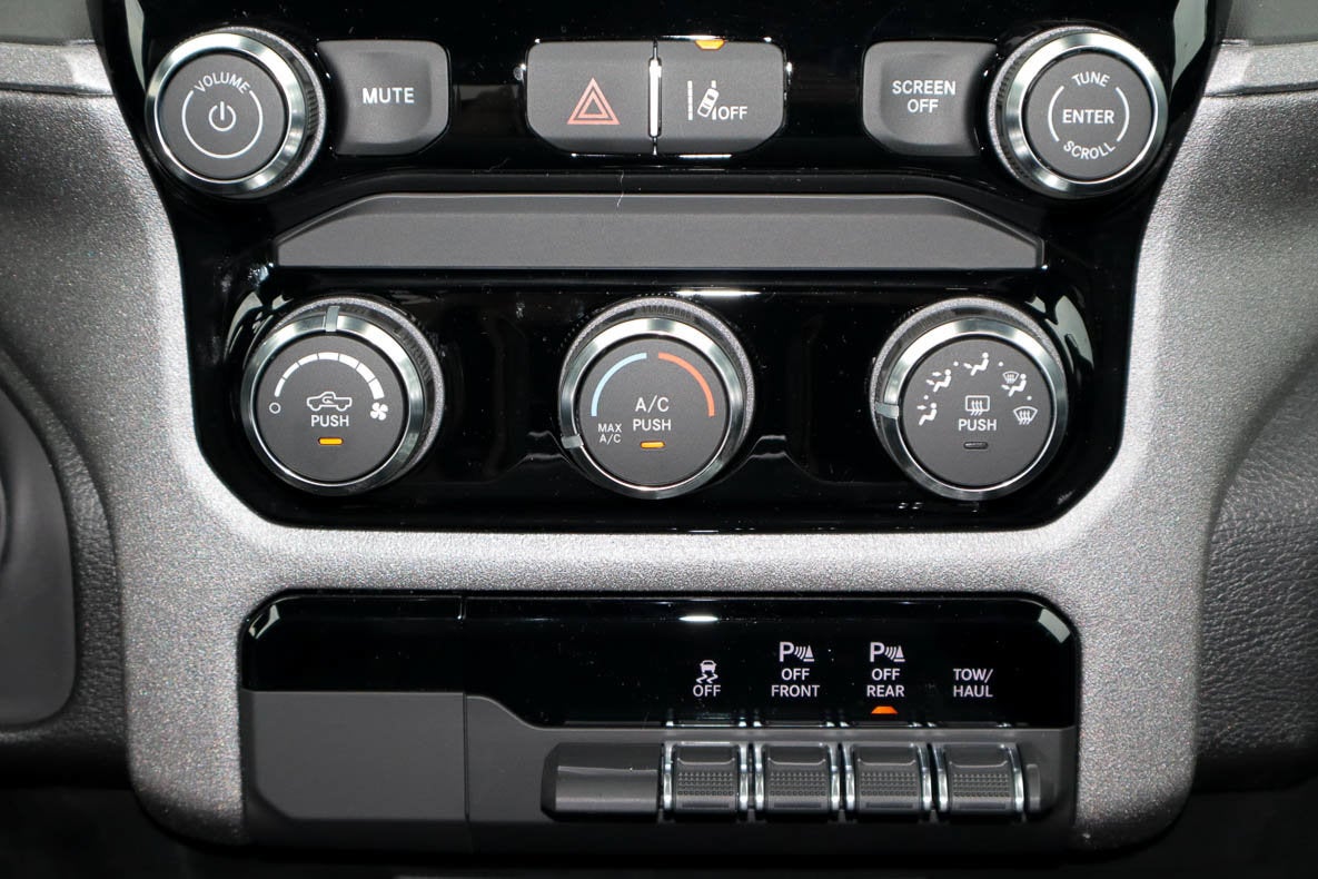 2027 RAM 1500 Tradesman 4x2 Quad Cab 6'4 Box