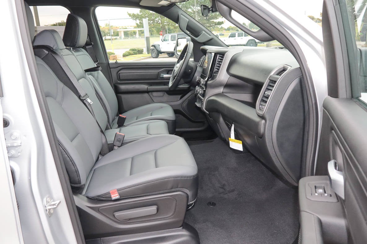 2027 RAM 1500 Tradesman 4x2 Quad Cab 6'4 Box
