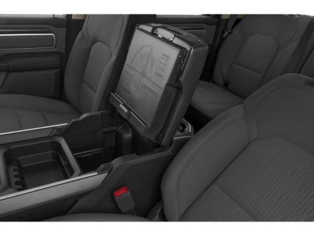 2021 RAM 1500 Big Horn 4x4 Quad Cab 6'4 Box