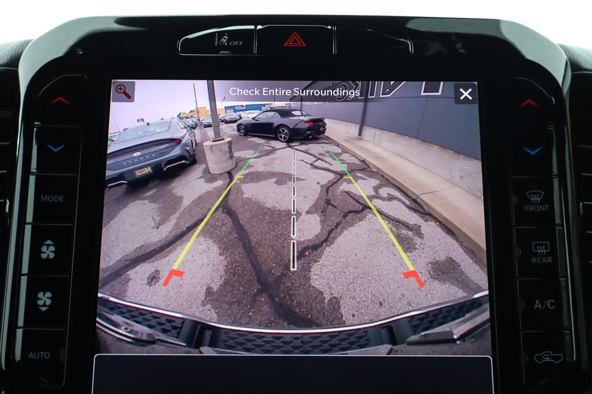 2025 RAM 1500 Big Horn 4x4 Crew Cab 5'7 Box