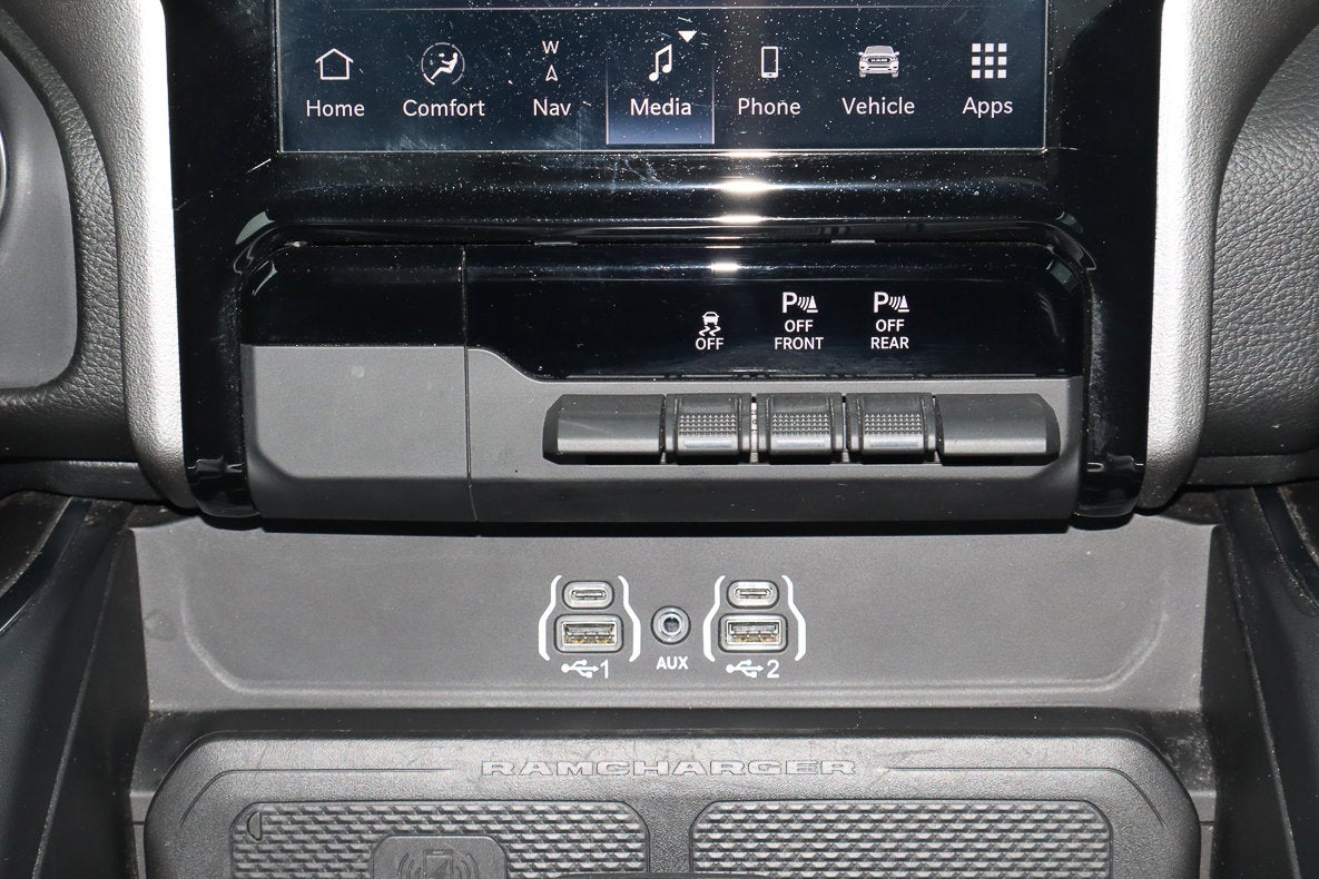 2025 RAM 1500 Big Horn 4x4 Crew Cab 5'7 Box