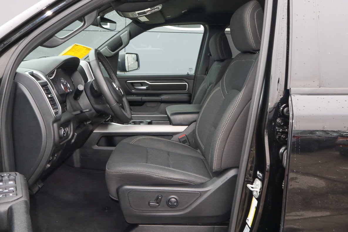 2025 RAM 1500 Big Horn 4x4 Crew Cab 5'7 Box