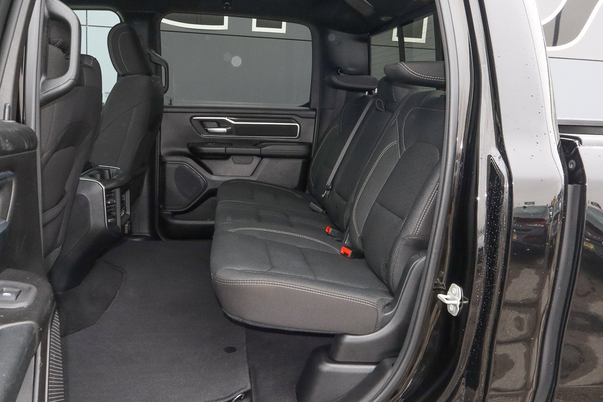 2025 RAM 1500 Big Horn 4x4 Crew Cab 5'7 Box