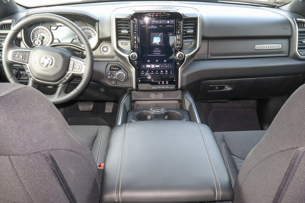 2025 RAM 1500 Big Horn 4x4 Crew Cab 5'7 Box