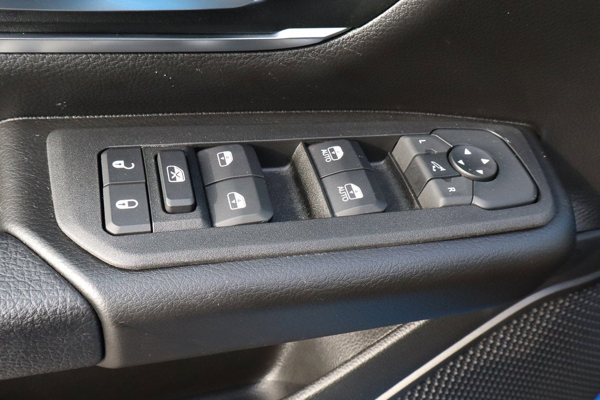 2025 RAM 1500 Big Horn 4x4 Crew Cab 5'7 Box