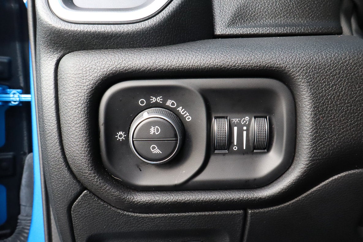 2025 RAM 1500 Big Horn 4x4 Crew Cab 5'7 Box