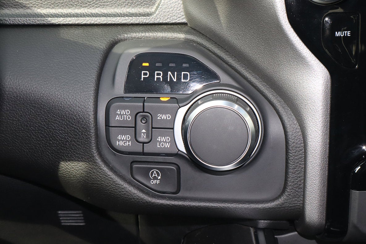 2025 RAM 1500 Big Horn 4x4 Crew Cab 5'7 Box