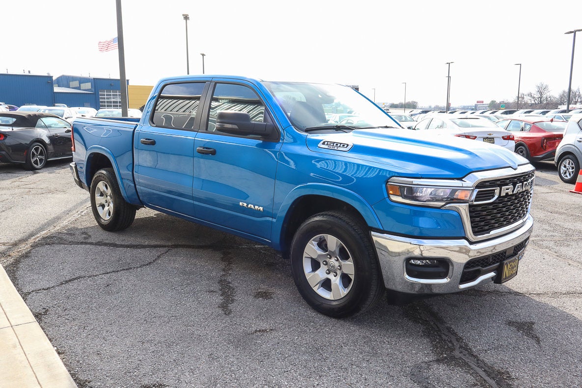2025 RAM 1500 Big Horn 4x4 Crew Cab 5'7 Box