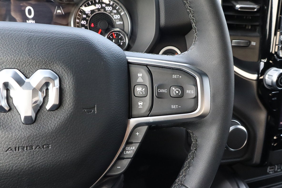 2025 RAM 1500 Big Horn 4x4 Crew Cab 5'7 Box