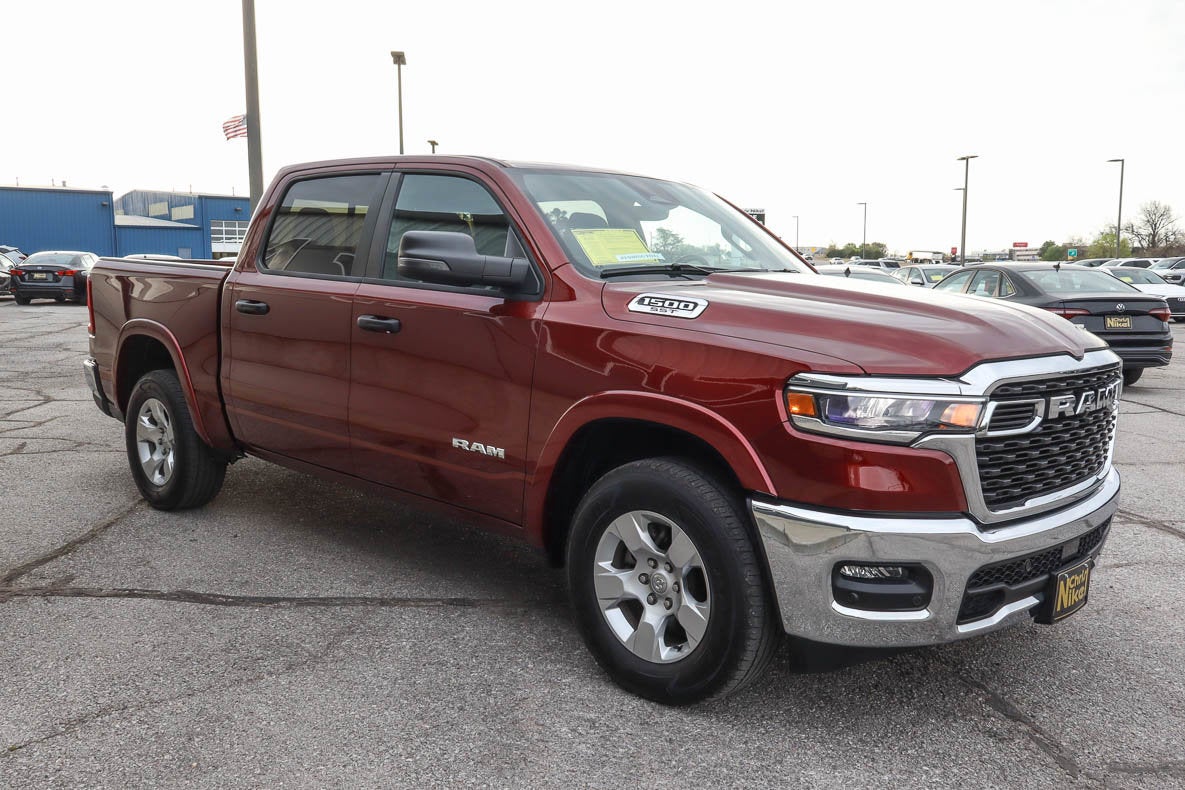 2025 RAM 1500 Big Horn 4x4 Crew Cab 5'7 Box
