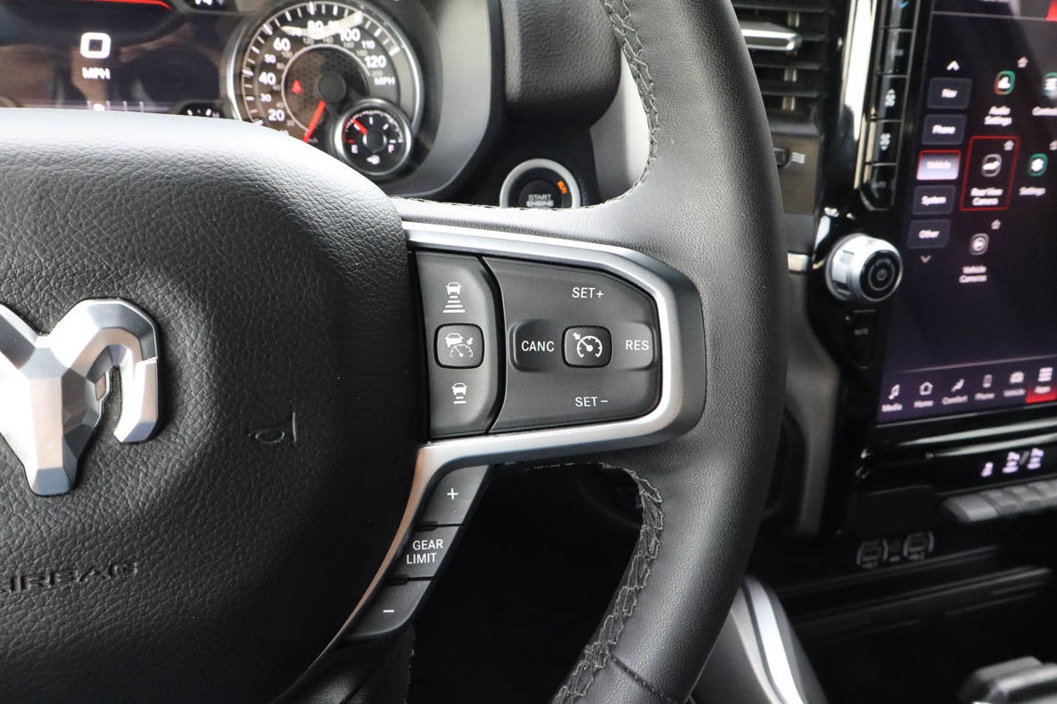2025 RAM 1500 Big Horn 4x4 Crew Cab 5'7 Box
