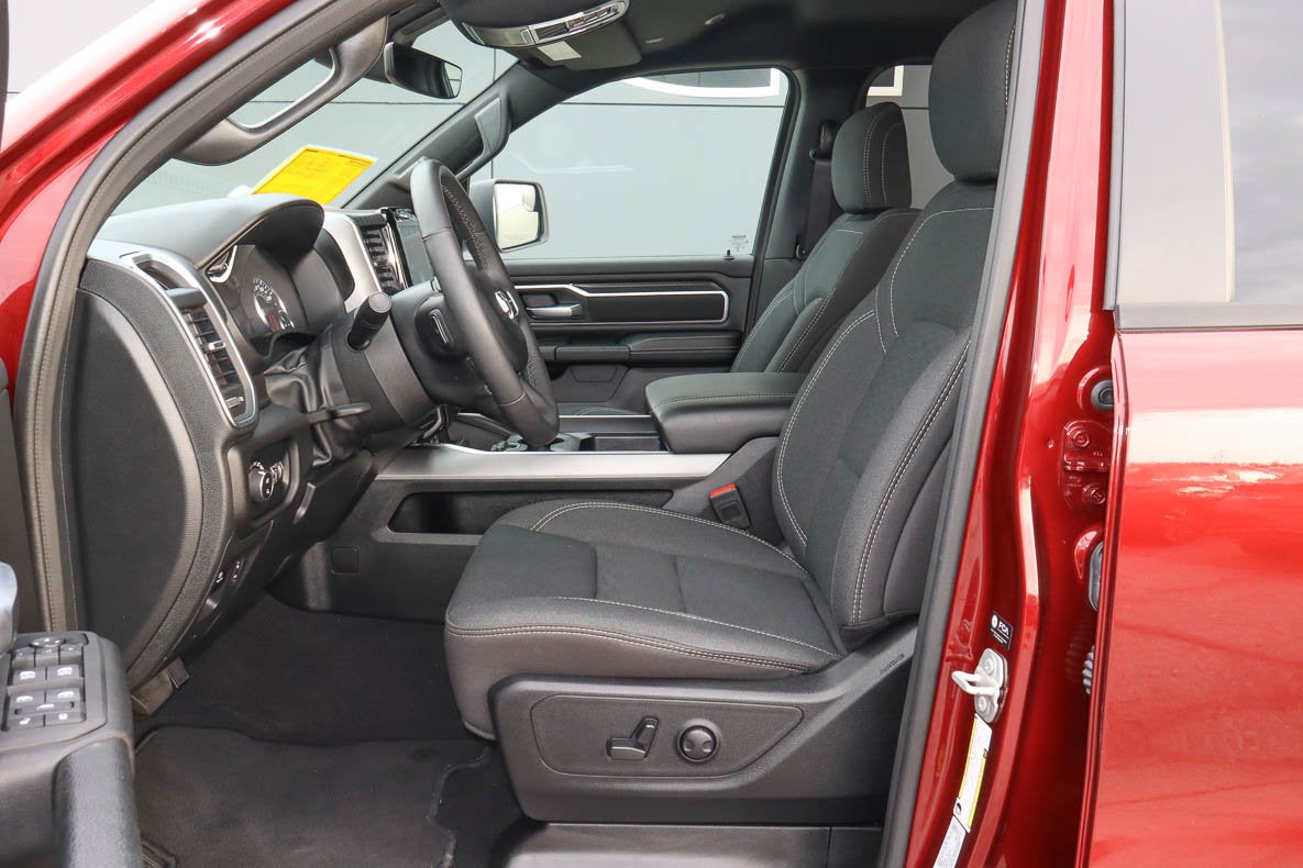 2025 RAM 1500 Big Horn 4x4 Crew Cab 5'7 Box