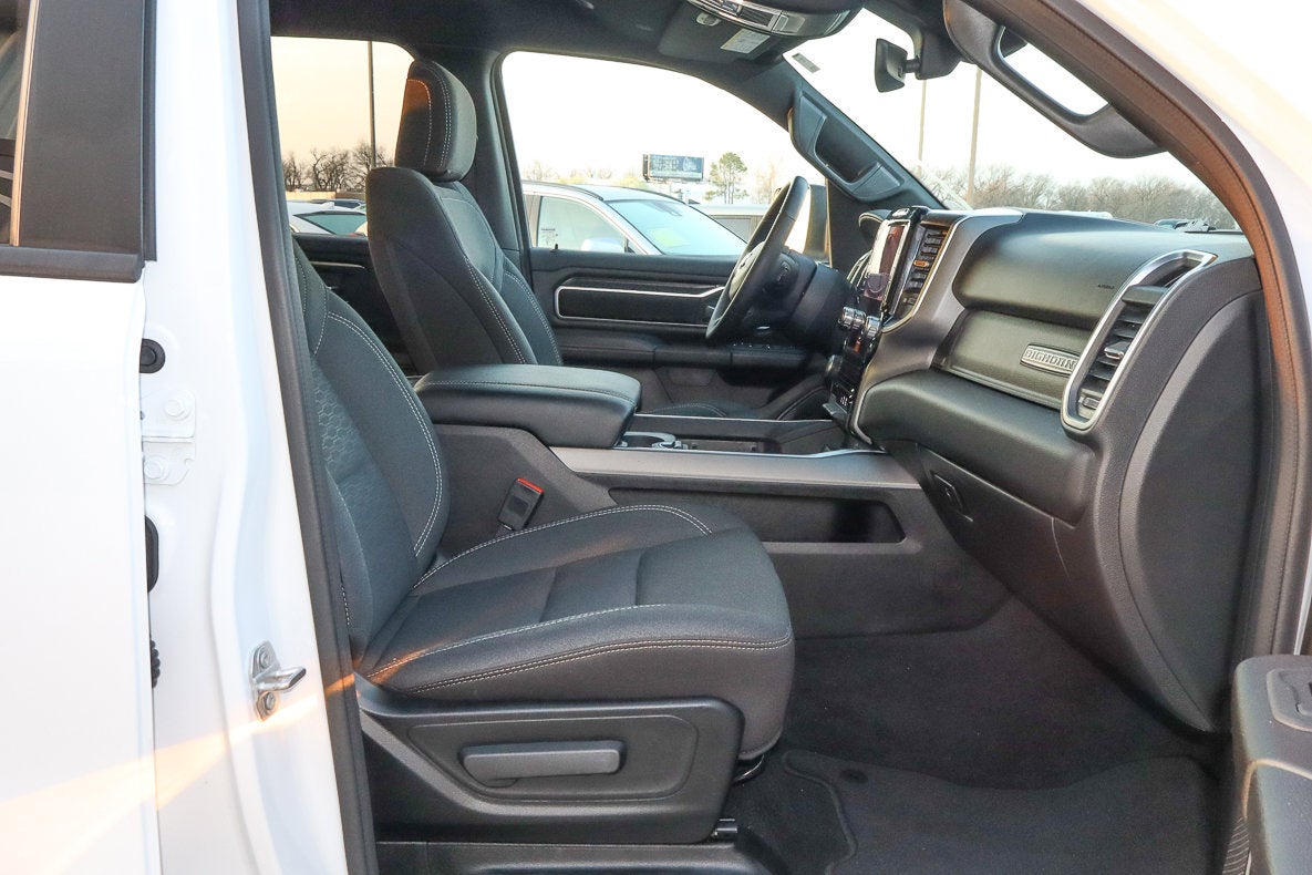 2025 RAM 1500 Big Horn 4x4 Crew Cab 5'7 Box