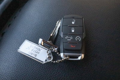 2025 RAM 1500 Big Horn 4x4 Crew Cab 5'7 Box