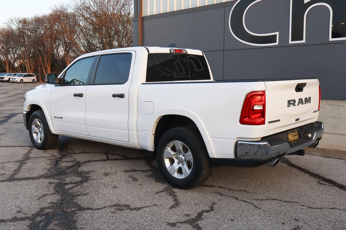 2025 RAM 1500 Big Horn 4x4 Crew Cab 5'7 Box