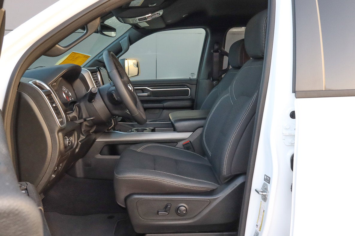 2025 RAM 1500 Big Horn 4x4 Crew Cab 5'7 Box