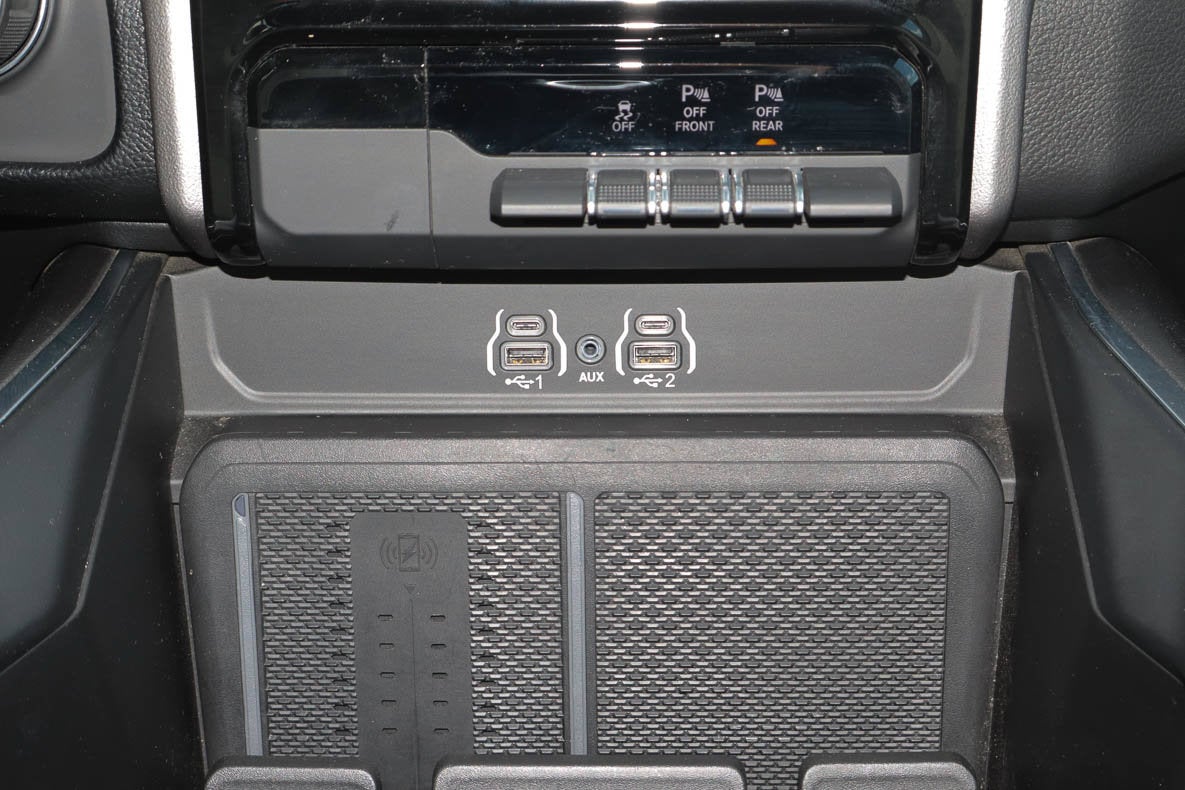 2026 RAM 1500 Big Horn 4x4 Crew Cab 5'7 Box